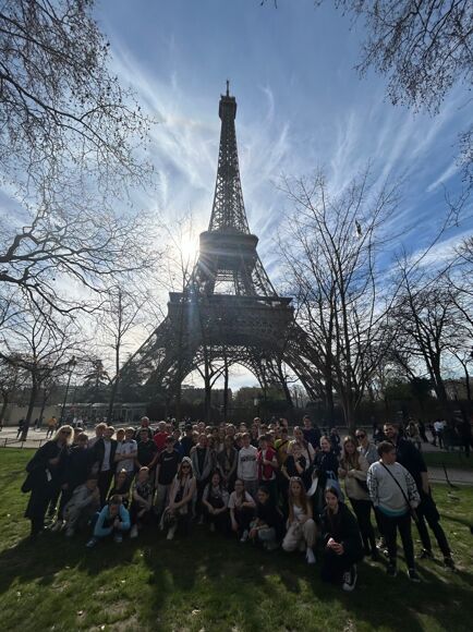 Paris eiffel tower